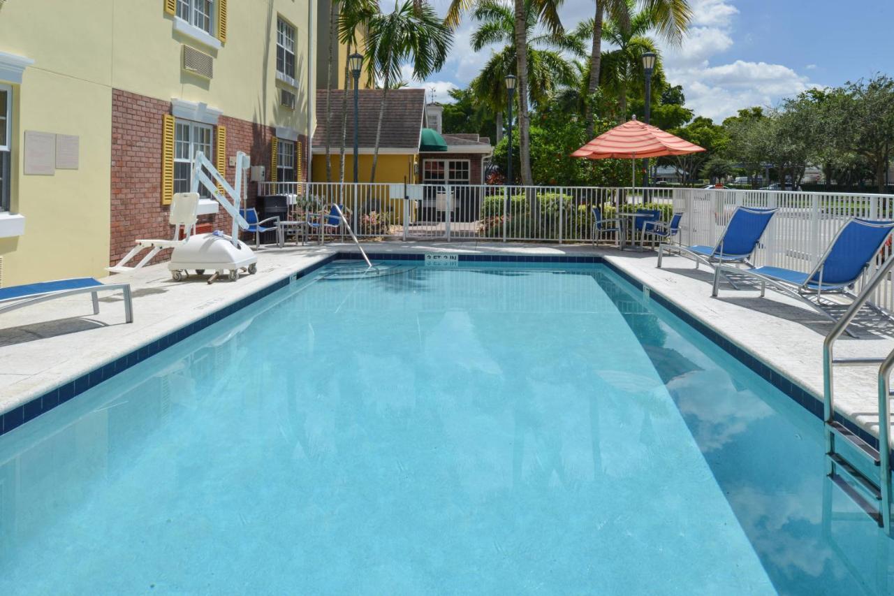 Towneplace Suites Miami Lakes Kültér fotó