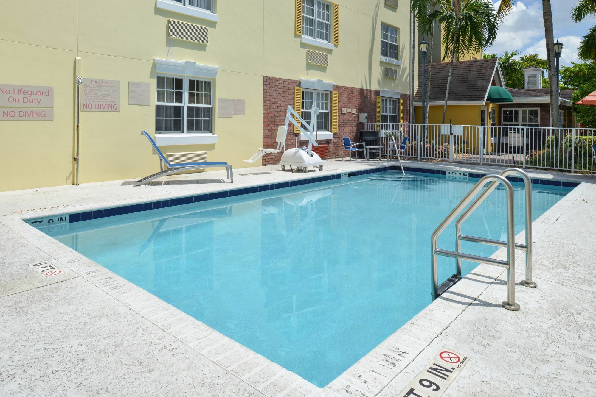 Candlewood Suites Miami Lakes By Ihg Kültér fotó